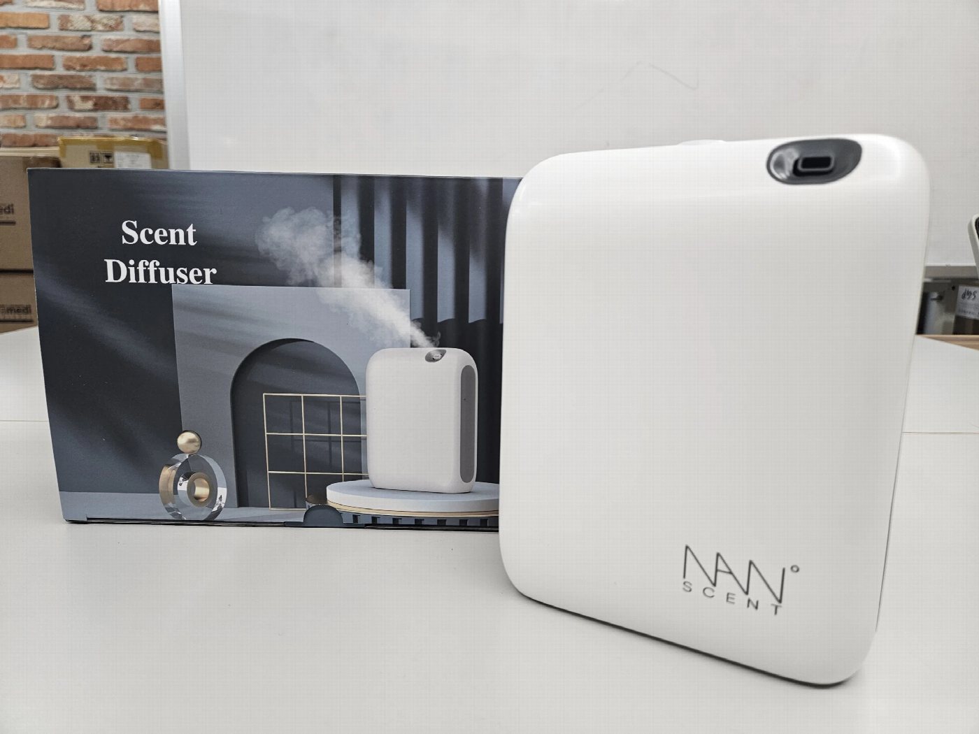NANO-20V 기기형 발향기 사진